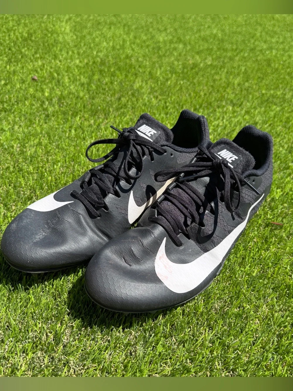 Nike Men’s Black and White Track and Field  spikes